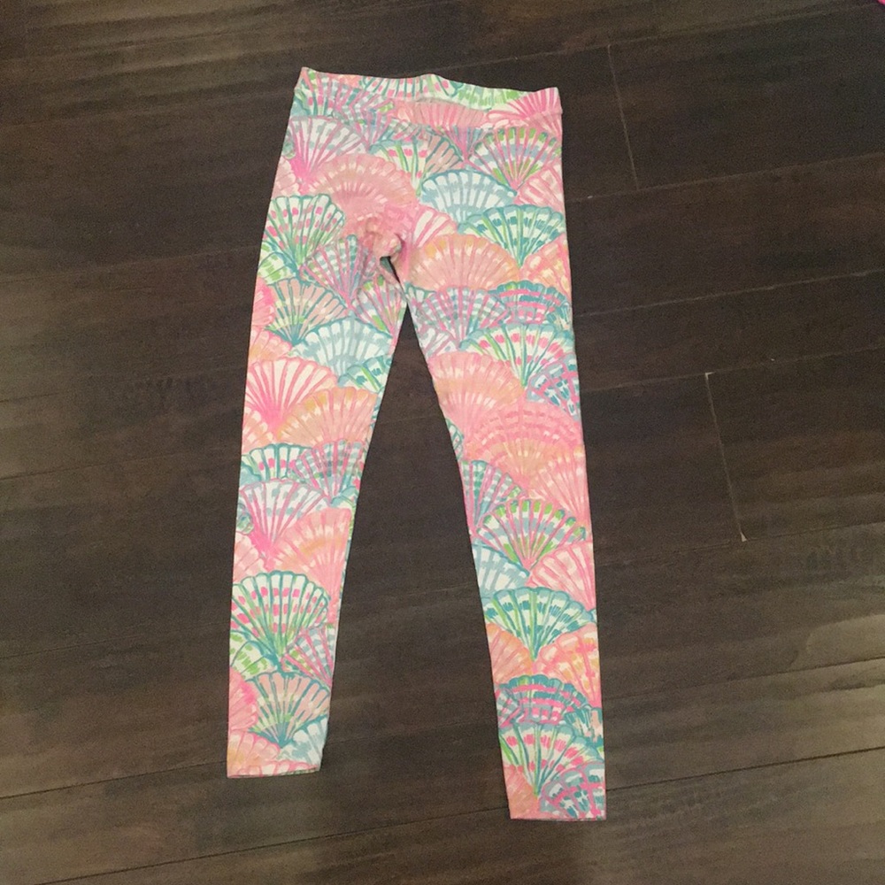 child’s XL Lilly Pulitzer leggings.